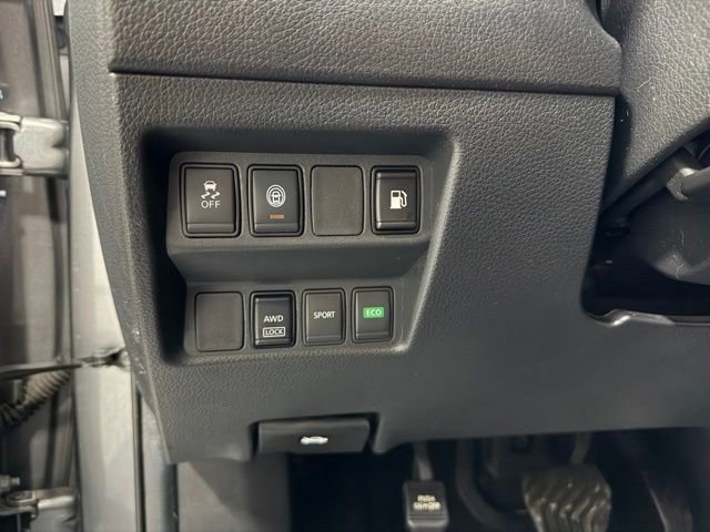 Used 2019 Nissan Rogue S w/ Special Edition Package image 16