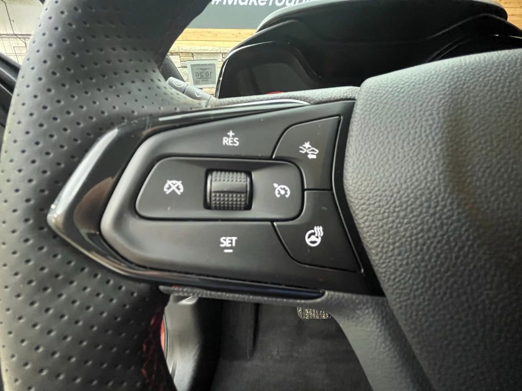 Used 2026 Chevrolet Trax RS w/ Sunroof Package image 18