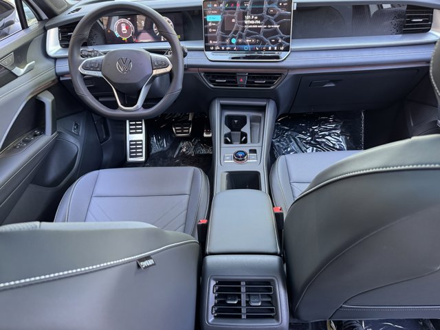 New 2026 Volkswagen Tiguan SE R-Line AWD/4WD image 16