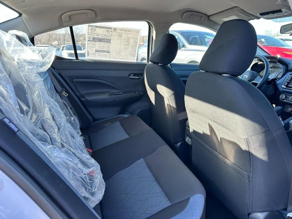 New 2025 Nissan Versa SV image 4