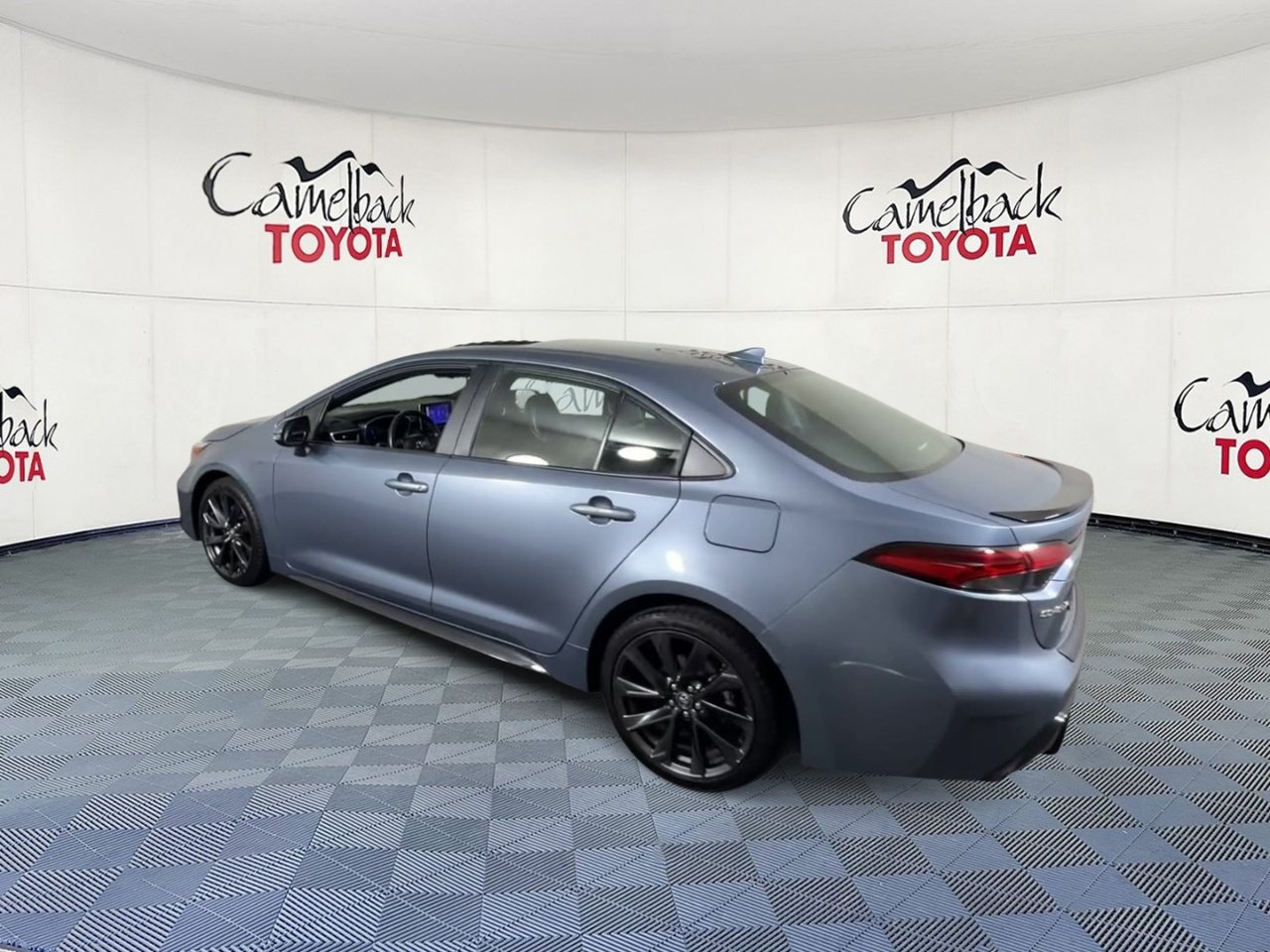 Used 2024 Toyota Corolla XSE FWD image 9