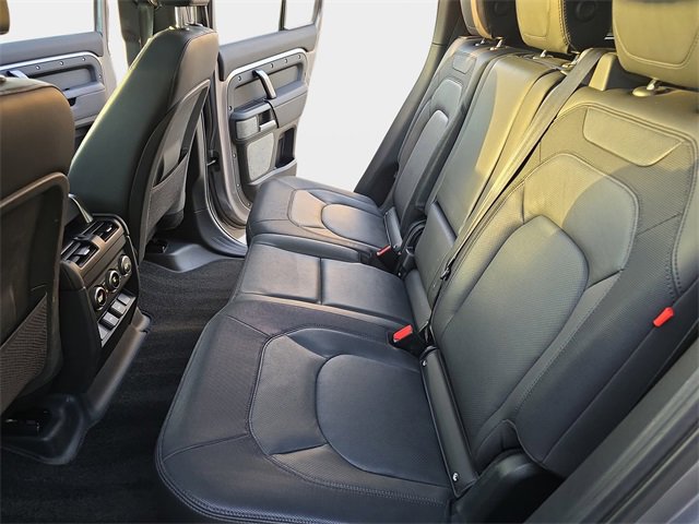 Used 2024 Land Rover Defender 130 X-Dynamic SE image 14