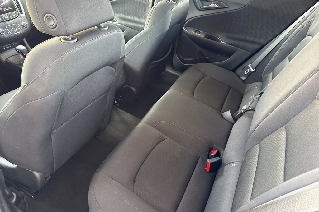 Used 2025 Chevrolet Malibu RS image 6