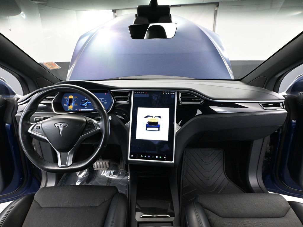 Used 2018 Tesla Model X 100D image 23