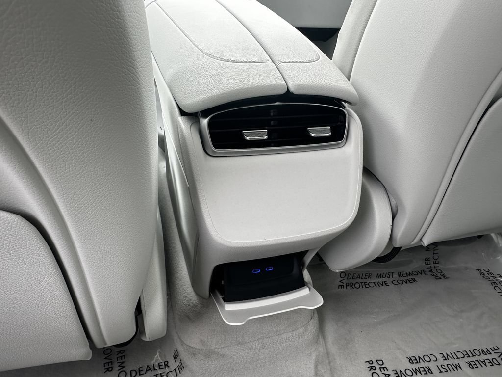 New 2026 Mercedes-Benz EQE 320 4MATIC SUV image 26