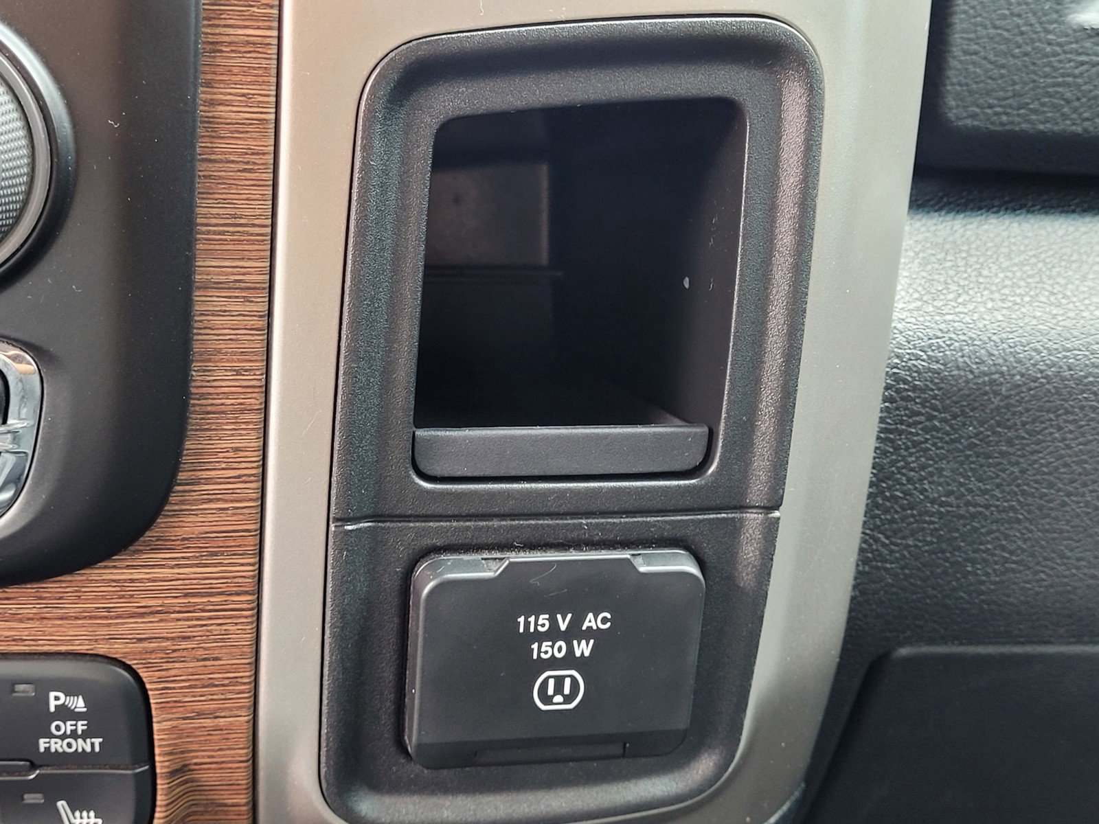 Used 2018 RAM 2500 Laramie image 24