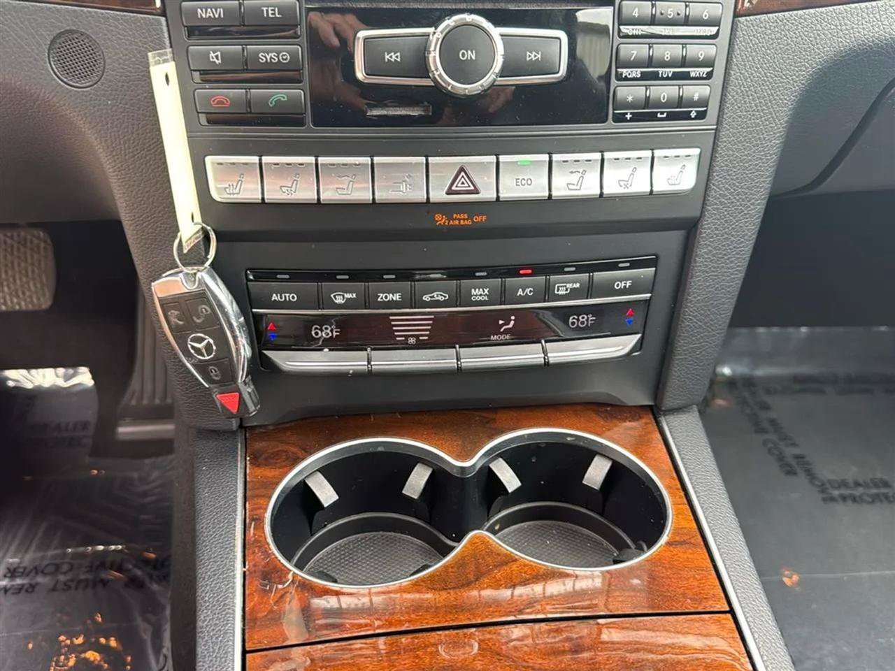 Used 2014 Mercedes-Benz E 550 Cabriolet image 30