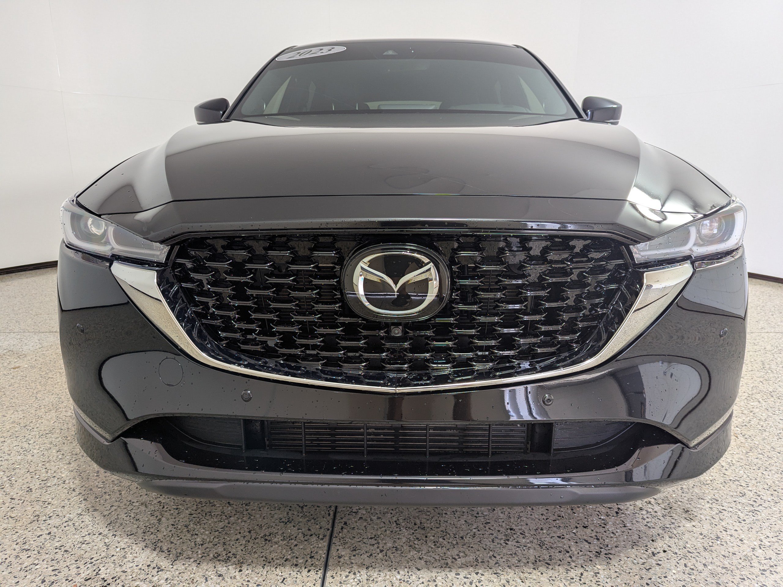 Used 2023 MAZDA CX-5 Signature AWD/4WD image 2