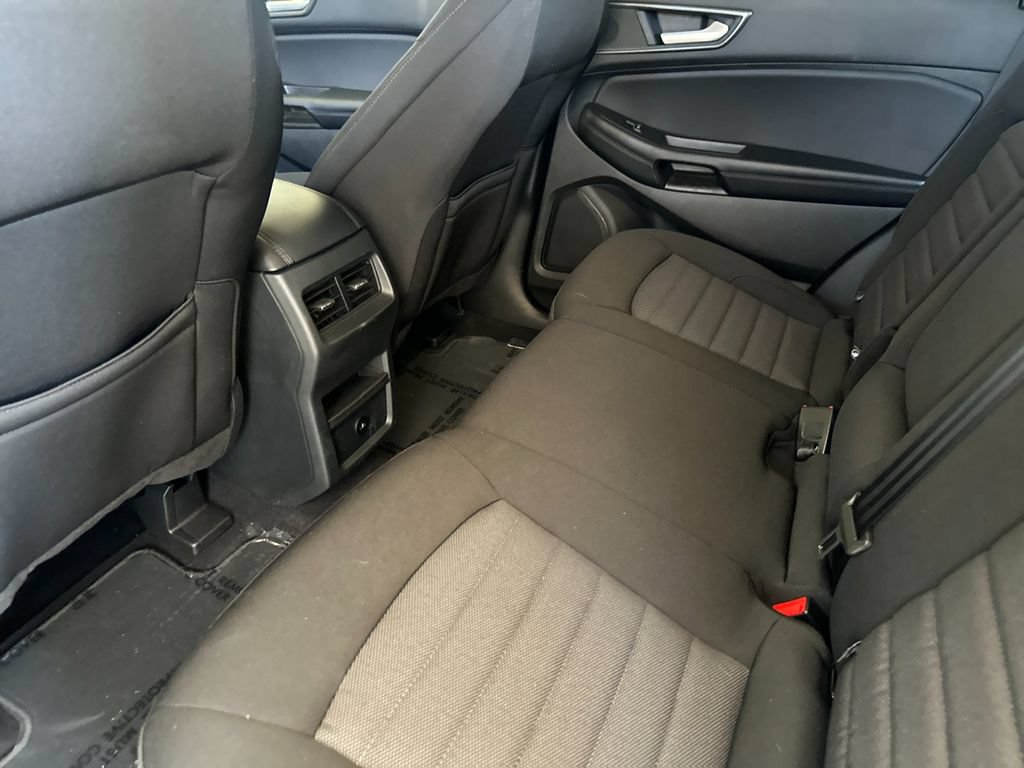 Used 2024 Ford Edge SE AWD/4WD image 11