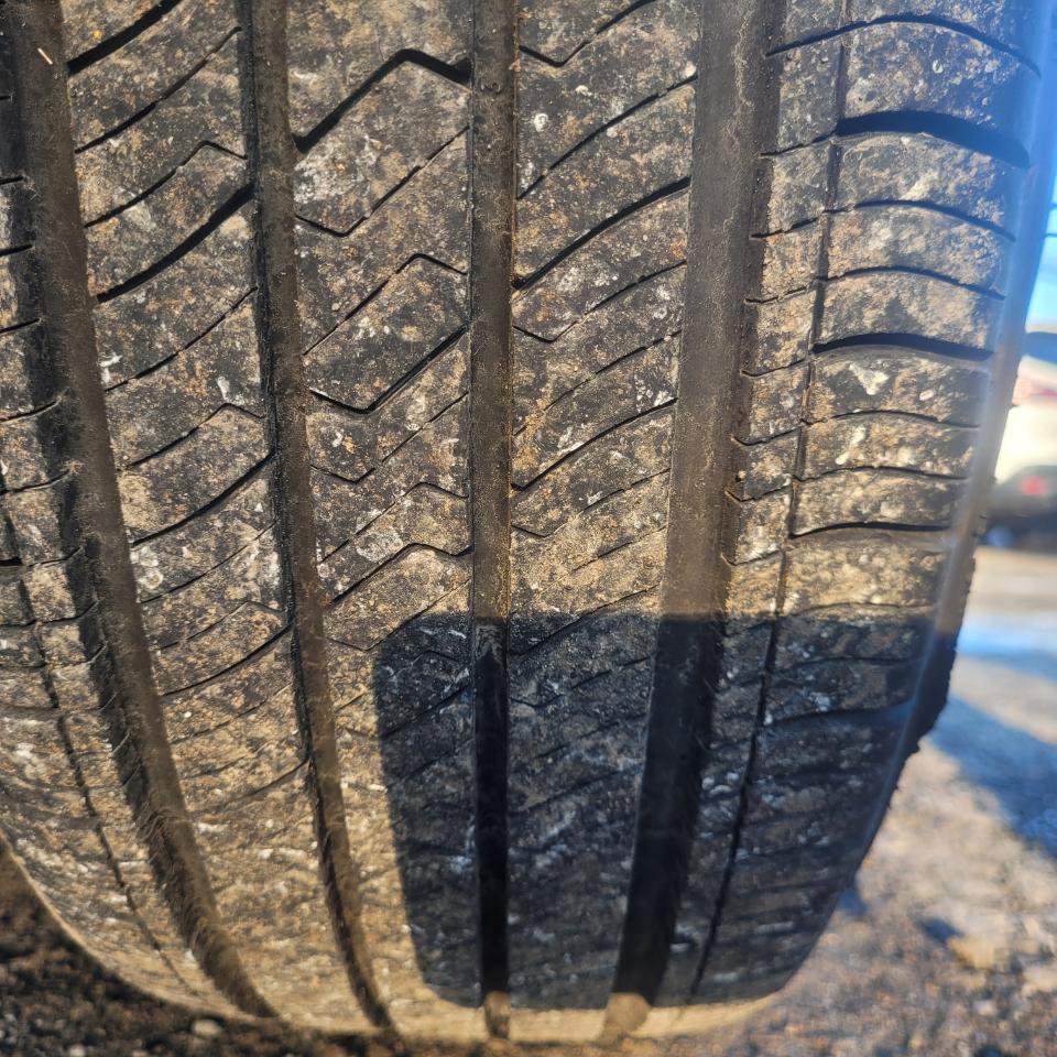 Used 2018 Dodge Grand Caravan SE w/ UConnect Hands-Free Group image 37