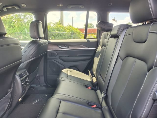 New 2026 Jeep Grand Cherokee Limited AWD/4WD image 15