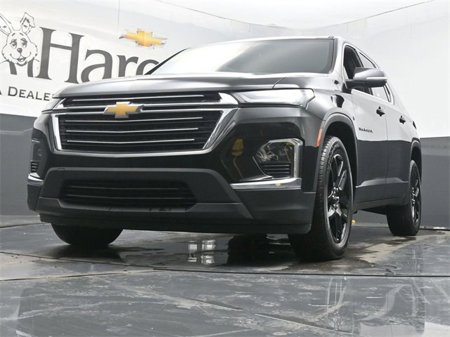 Used 2023 Chevrolet Traverse LT w/ LPO, Floor Liner Package image 4