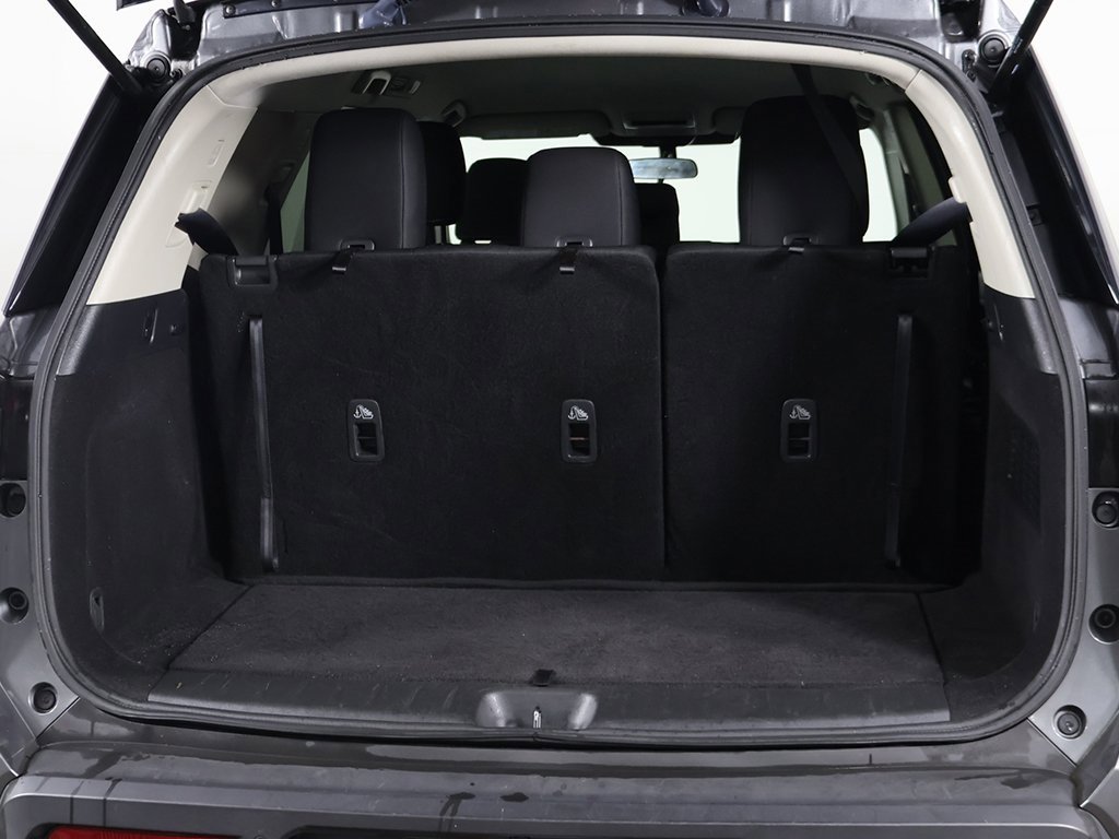 Used 2024 Nissan Pathfinder S image 18