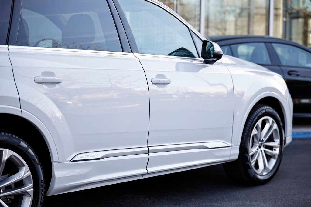 Used 2025 Audi Q7 3.0T Premium Plus image 8