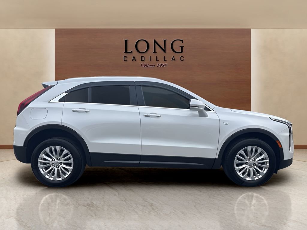 Certified 2024 Cadillac XT4 Luxury w/ Cold Weather Package image 6