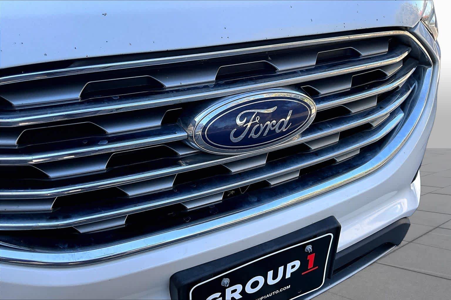 Used 2019 Ford Edge SEL w/ Equipment Group 201A FWD image 32