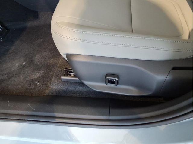 New 2026 Volvo EX30 Cross Country Ultra w/ Protection Package Premier image 12