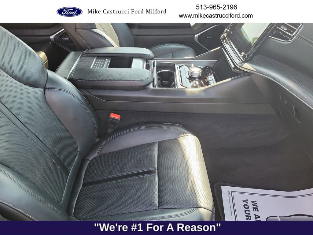 Used 2024 Jeep Wagoneer L Series III w/ Flexible Seating Group AWD/4WD image 26