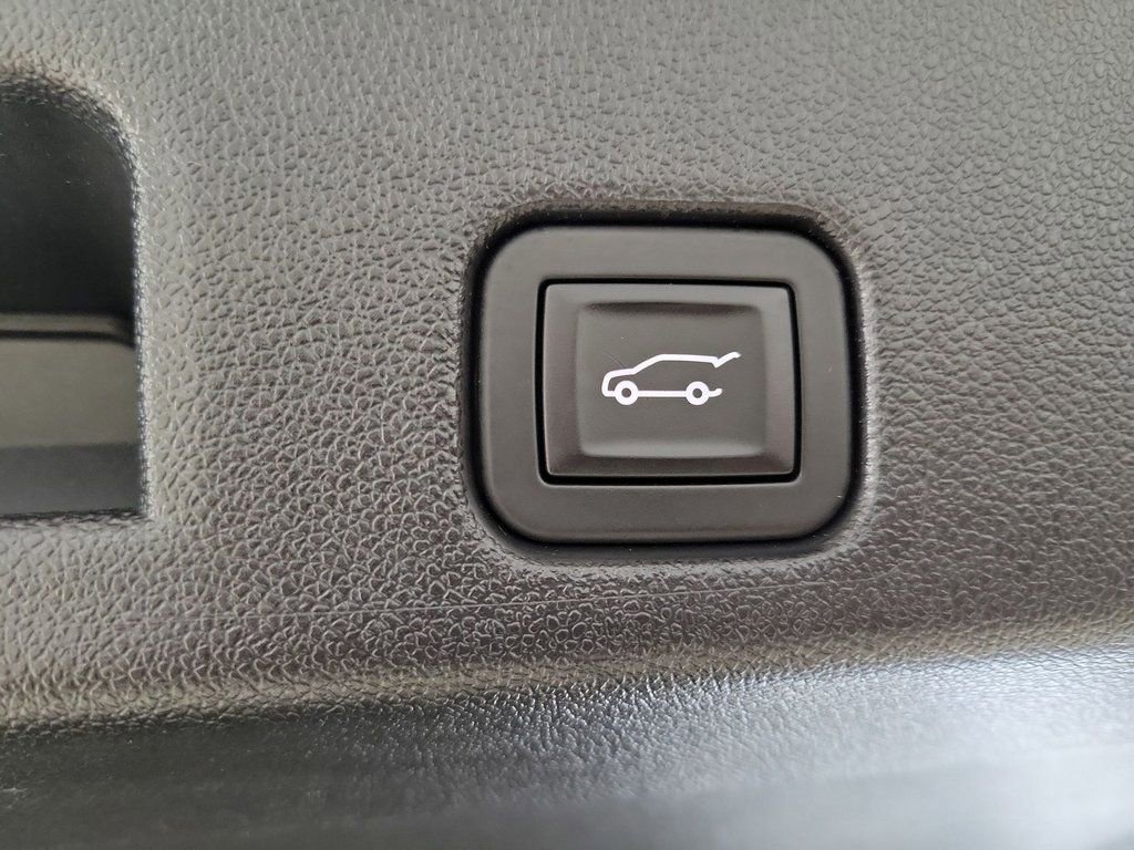 Certified 2025 Chevrolet Traverse LT image 20