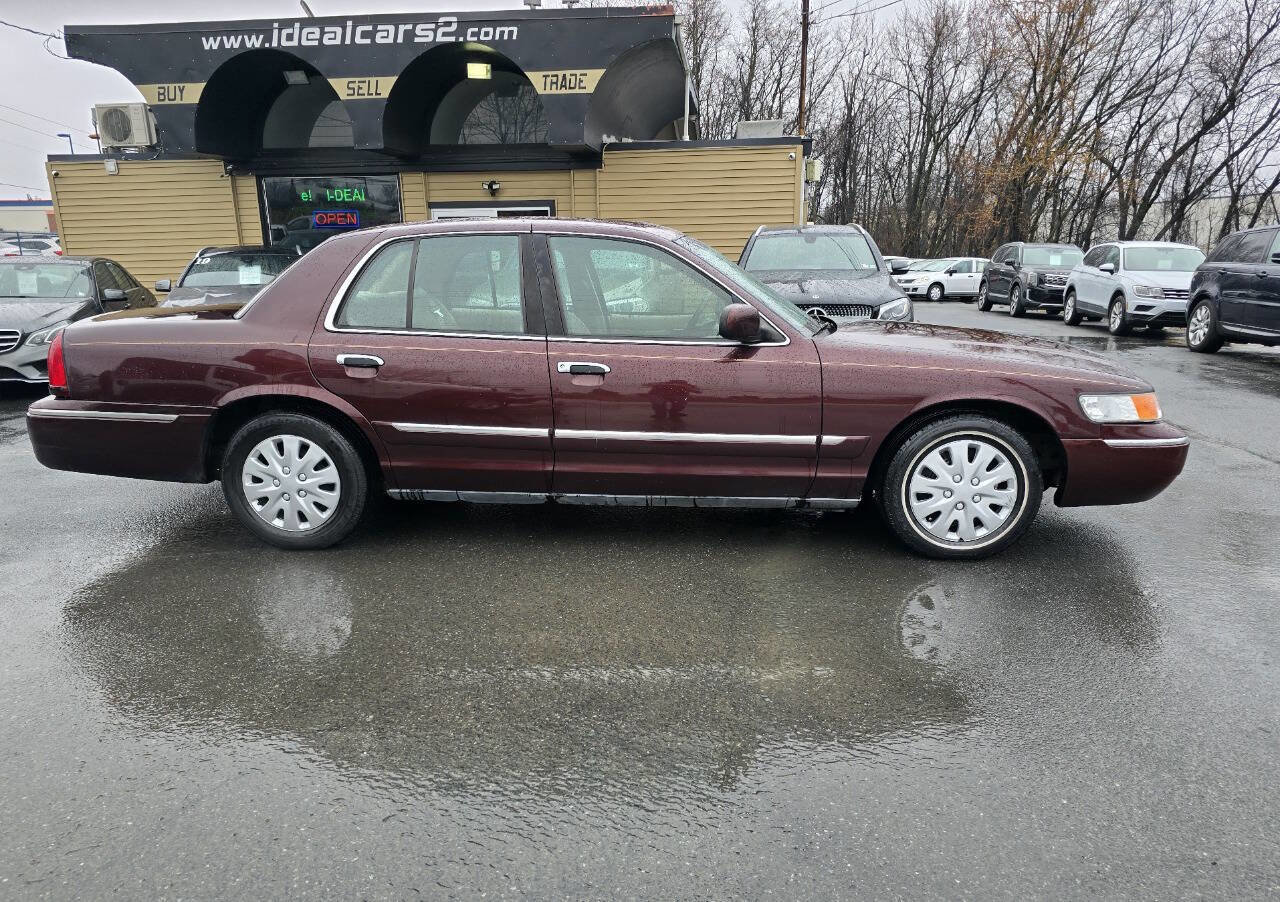 Used 2001 Mercury Grand Marquis GS image 2