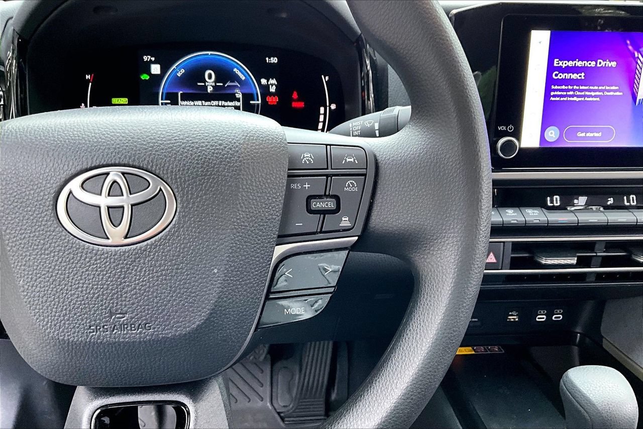 Used 2025 Toyota Camry LE FWD image 11