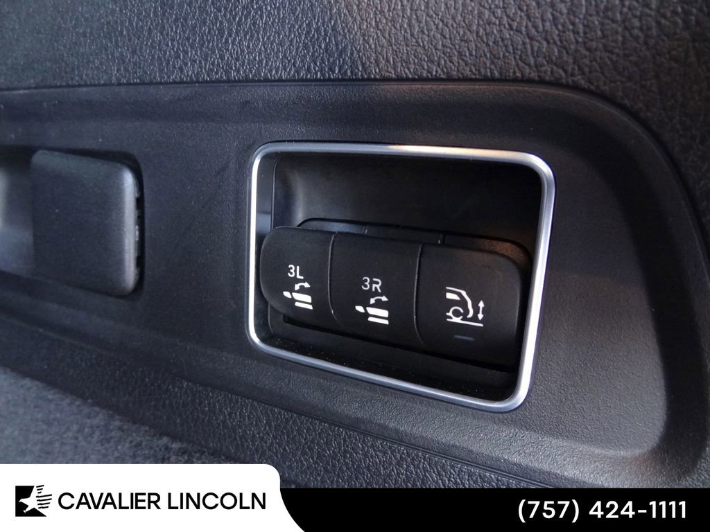 Used 2024 Mercedes-Benz GLS 450 4MATIC image 10