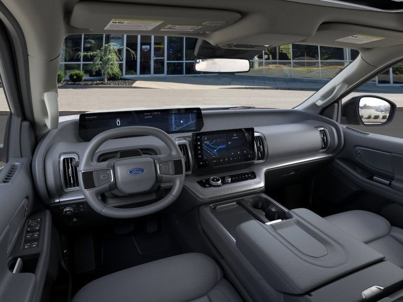 New 2025 Ford Expedition Active image 9