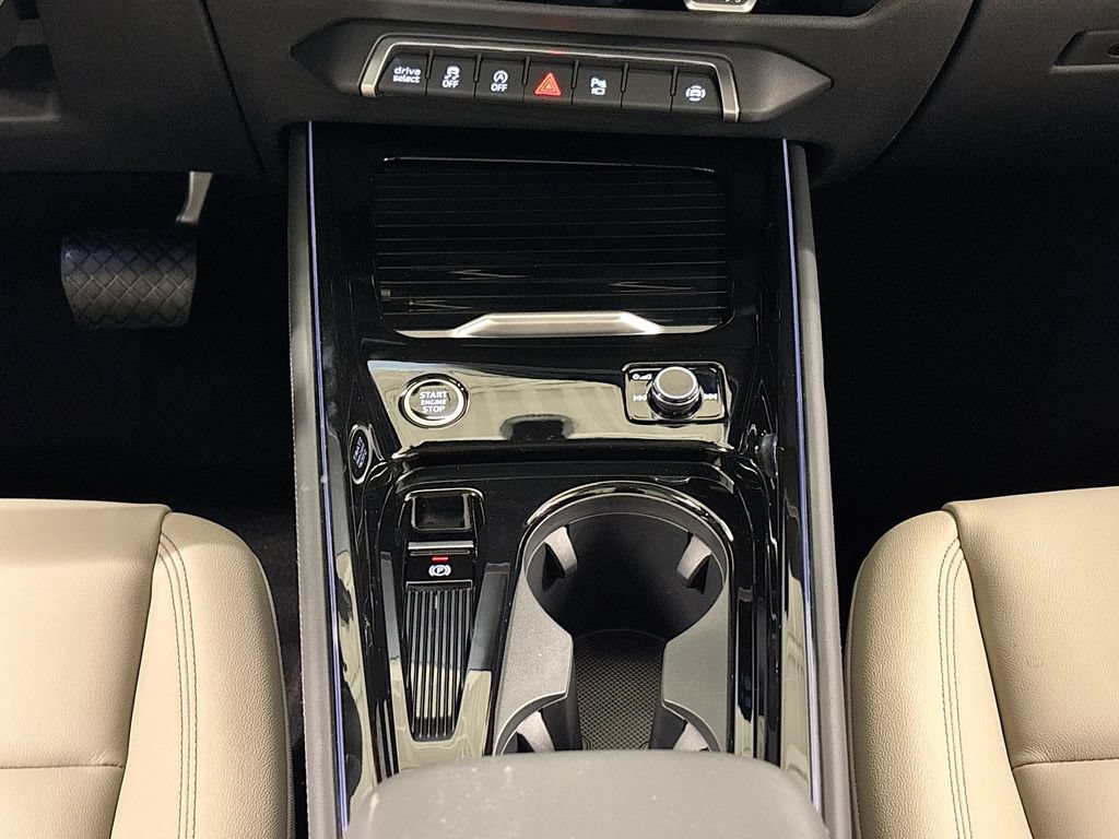 New 2026 Audi Q3 quattro 2.0T AWD/4WD image 13