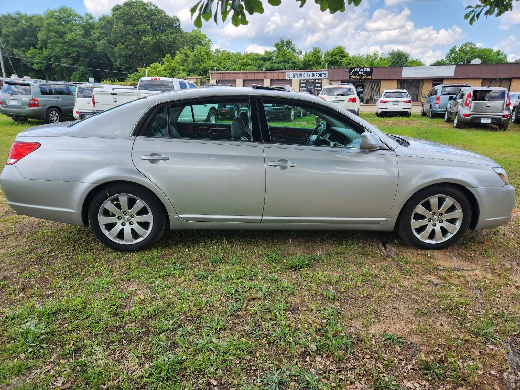 Used 2005 Toyota Avalon Limited FWD image 4