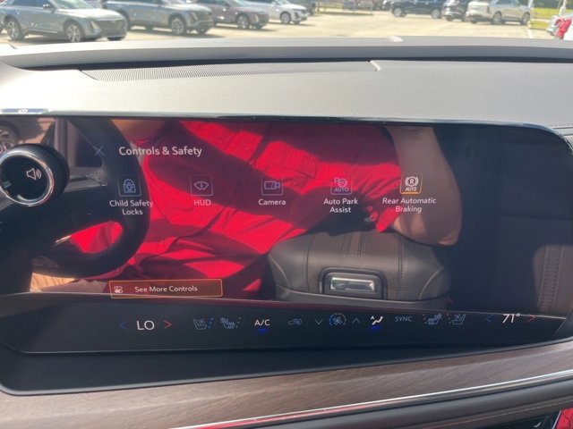 New 2026 Chevrolet Suburban High Country image 34