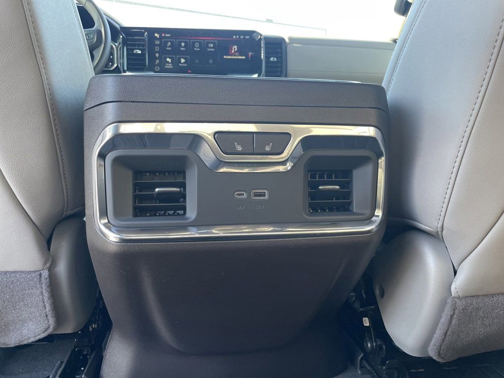 New 2026 GMC Sierra 1500 SLT image 26