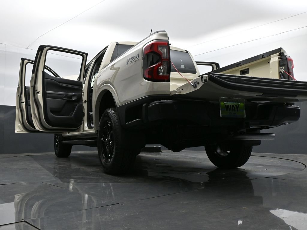 New 2025 Ford Ranger Lariat w/ FX4 Off-Road Package image 40