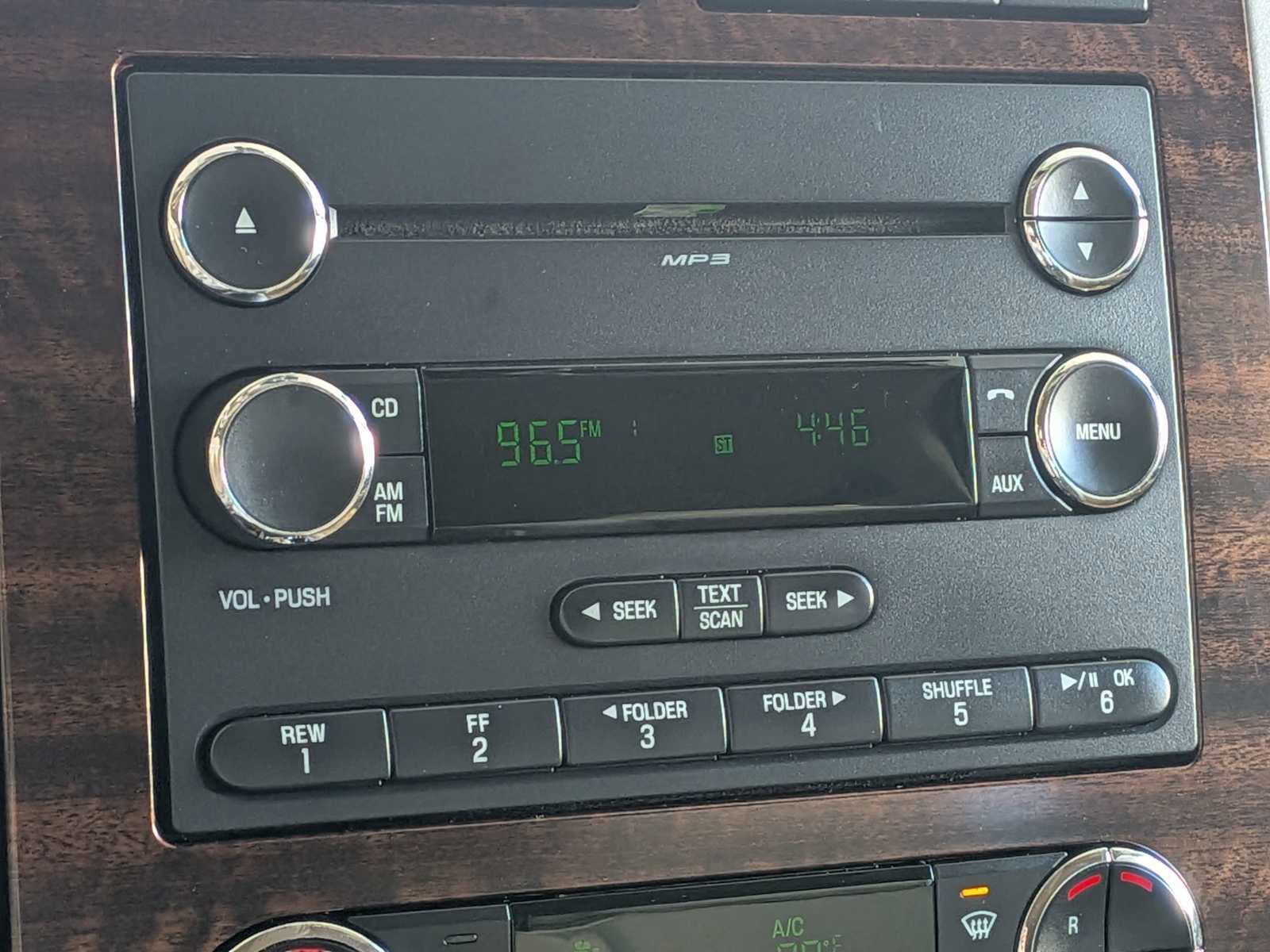 Used 2014 Ford Expedition XLT w/ Equipment Group 202A image 24