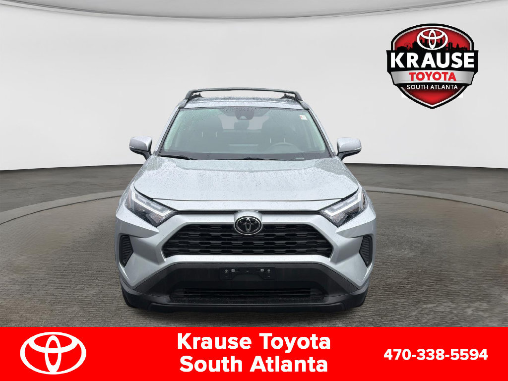 Used 2025 Toyota RAV4 XLE FWD image 2