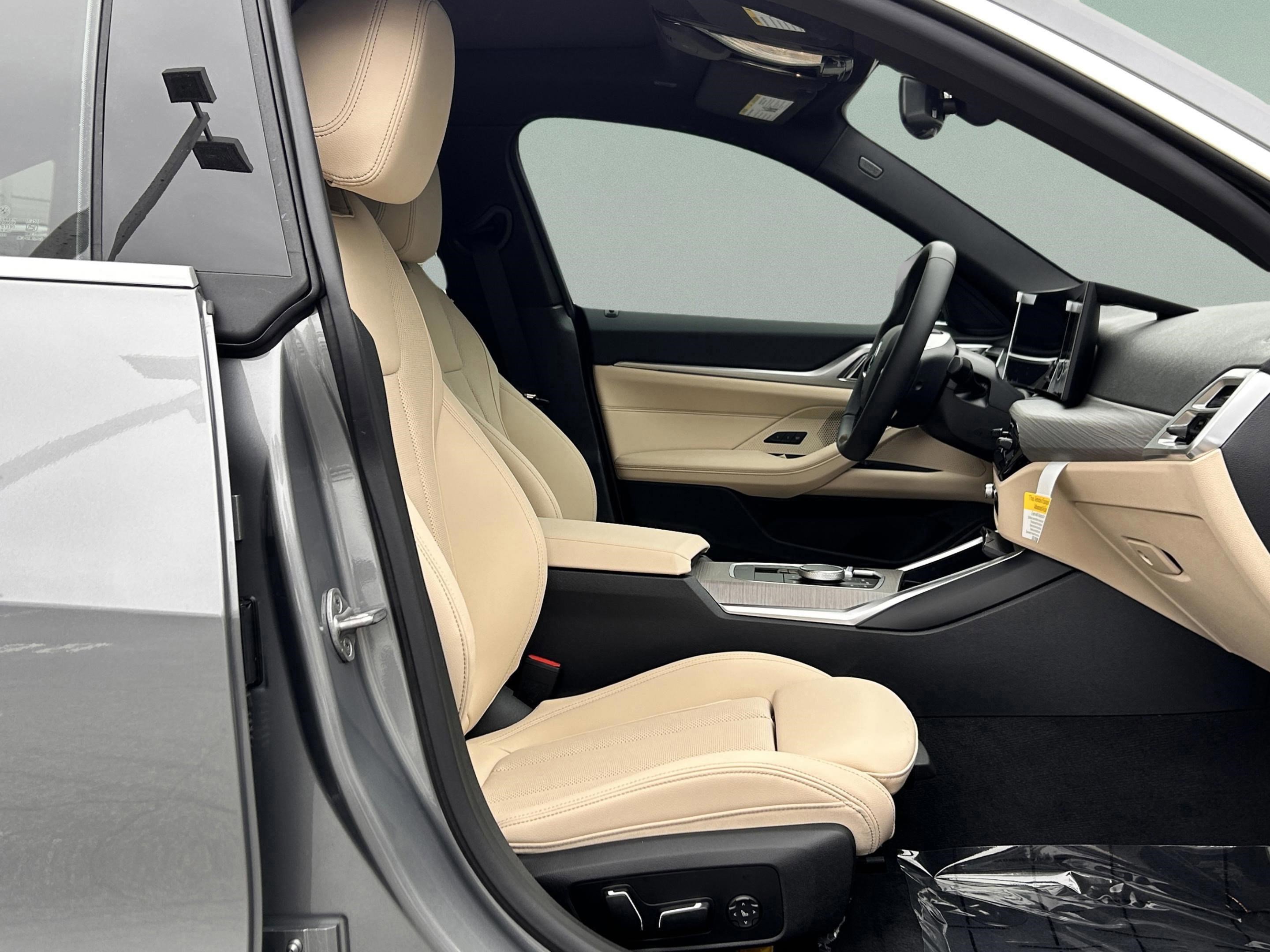 Used 2026 BMW i4 eDrive40 w/ Parking Assistance Package image 13