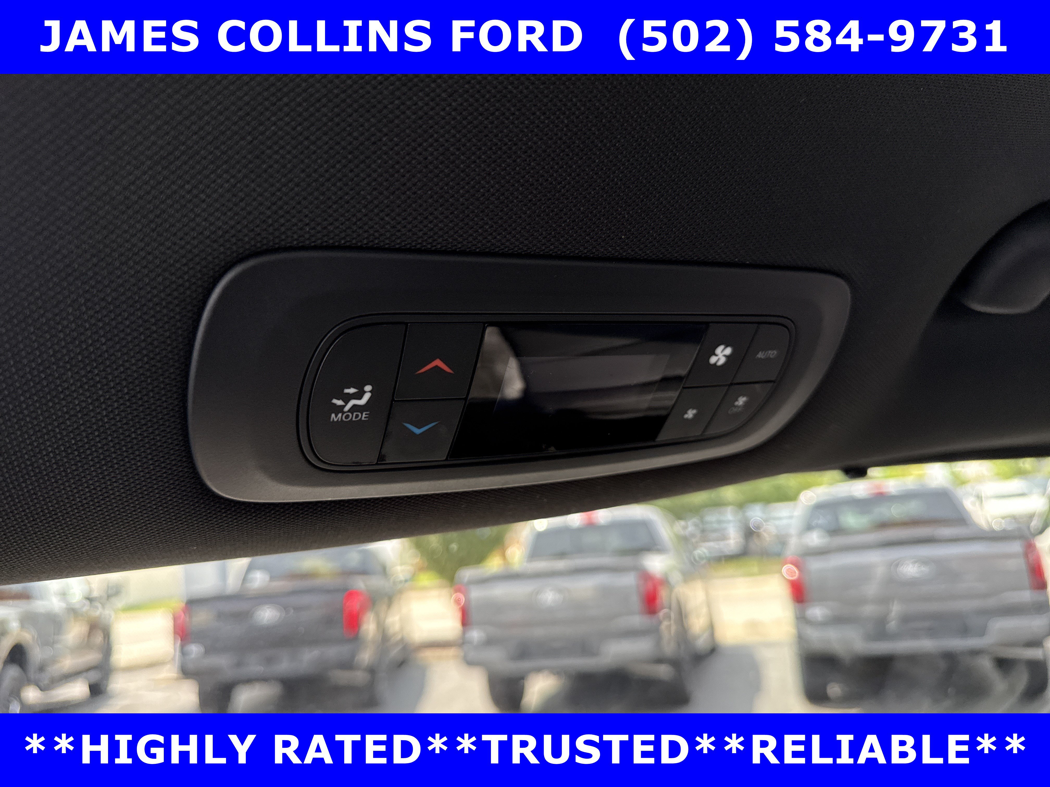Used 2025 Chrysler Pacifica Select FWD image 38