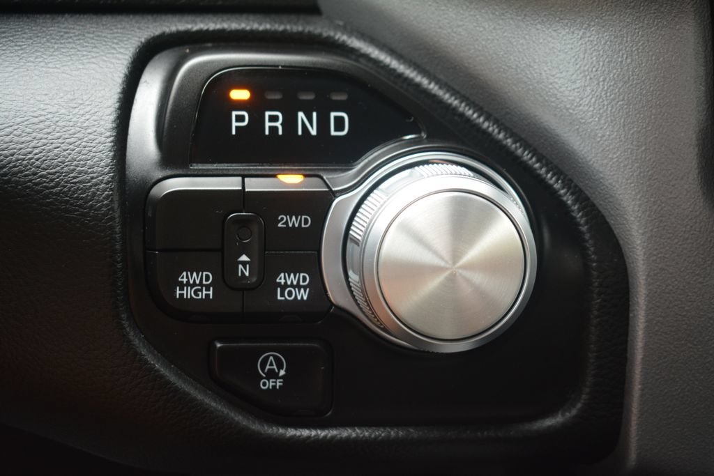 Used 2024 RAM 1500 Laramie AWD/4WD image 16