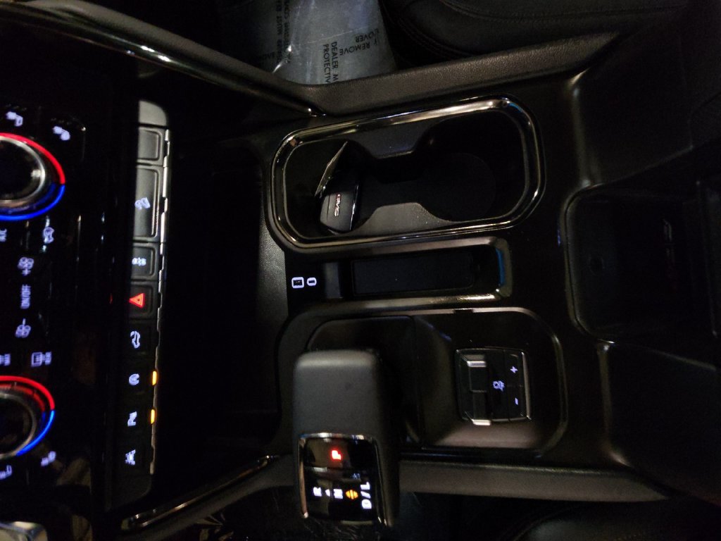 Certified 2024 GMC Sierra 1500 AT4 w/ Technology Package AWD/4WD image 23