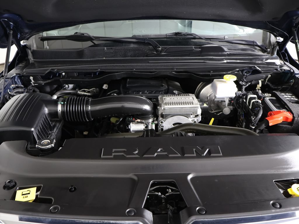Used 2023 RAM 1500 Laramie AWD/4WD image 21