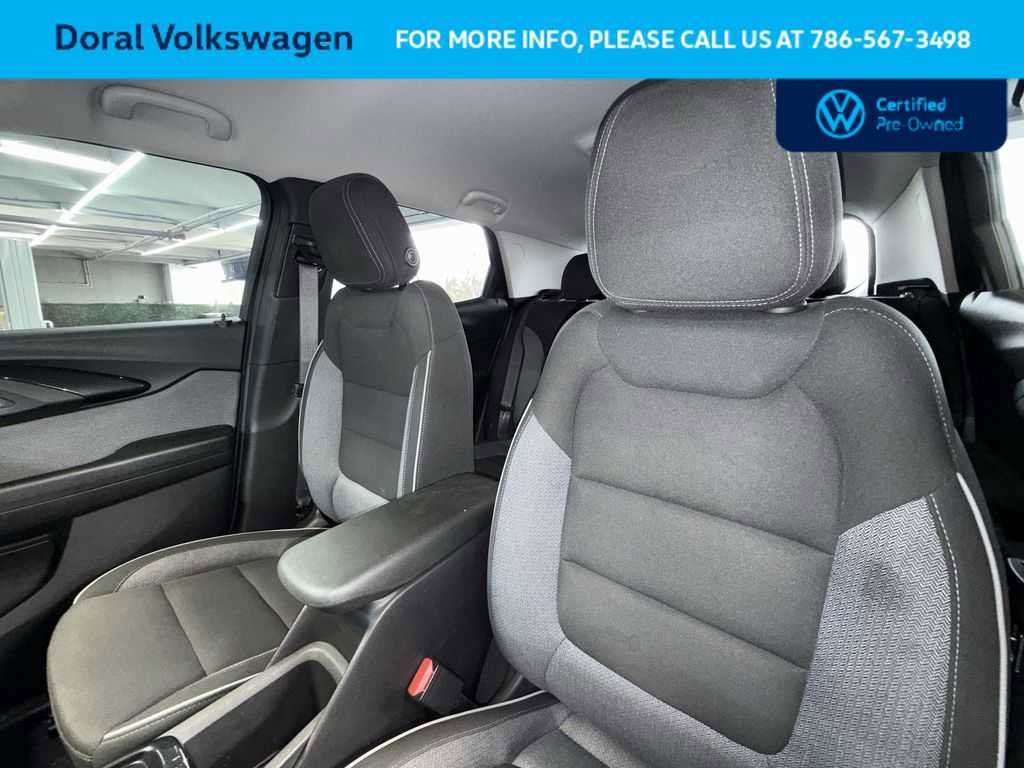 Used 2023 Chevrolet TrailBlazer LT FWD image 14