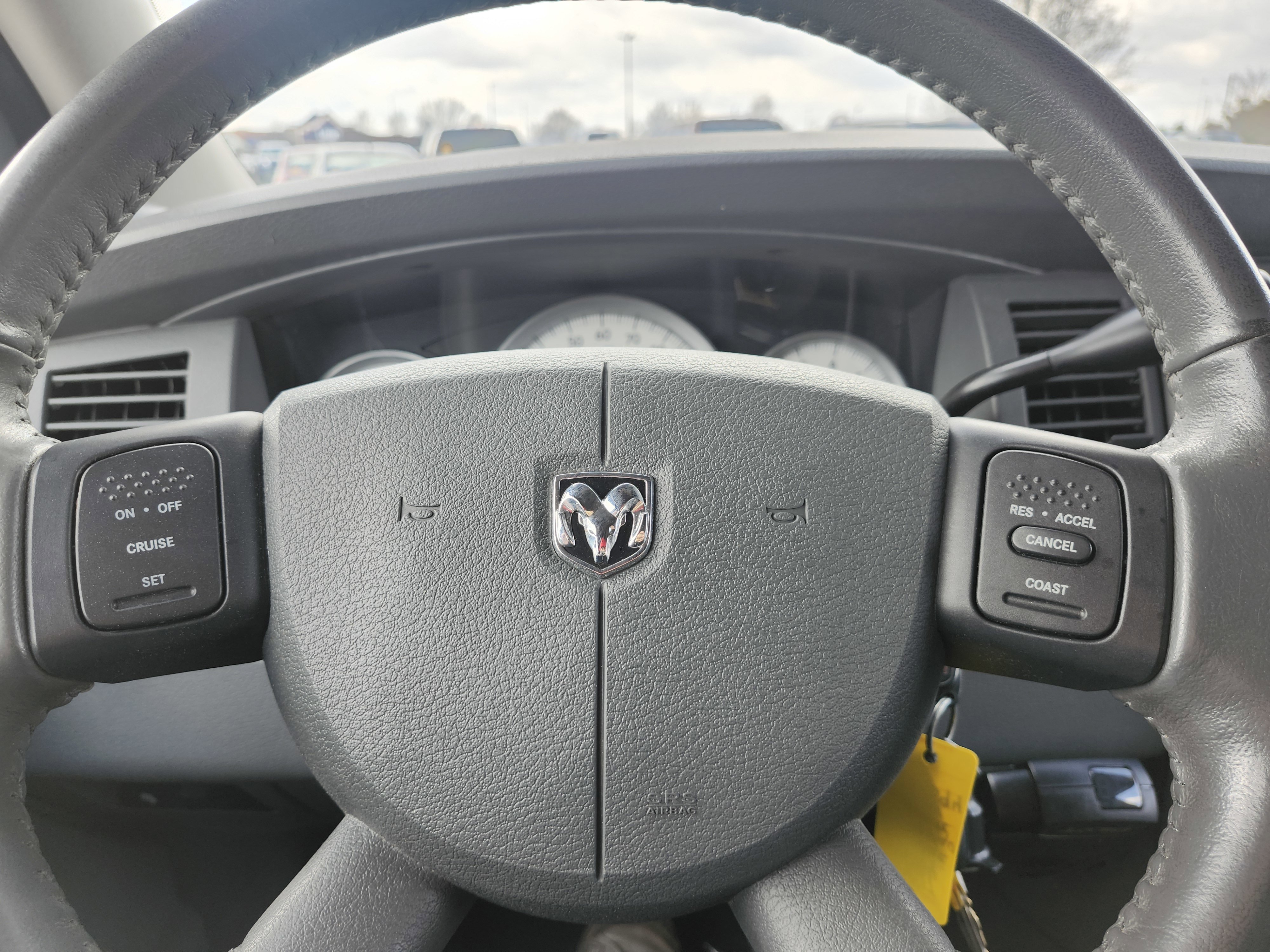 Used 2004 Dodge Durango Limited image 28