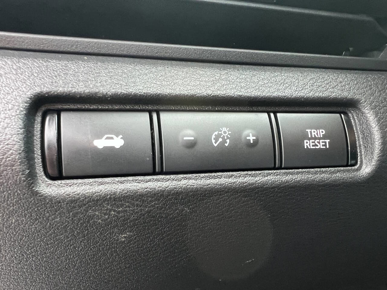 Used 2020 Nissan Altima 2.5 SR image 8