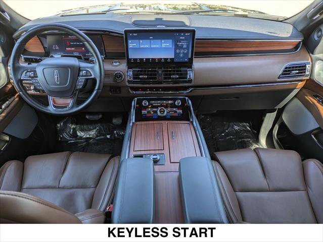 Used 2024 Lincoln Navigator Reserve AWD/4WD image 20