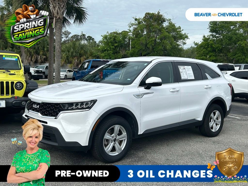 Used 2023 Kia Sorento LX image 1