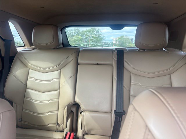 Used 2023 Cadillac XT5 Sportv w/ Platinum Package AWD/4WD image 4