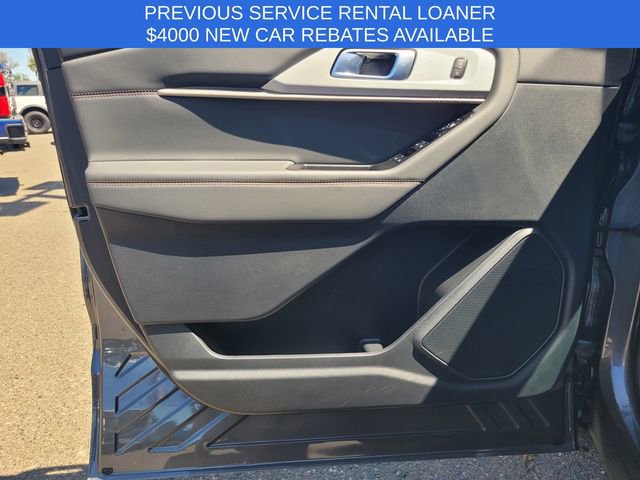Used 2026 Ford Explorer Active RWD image 16