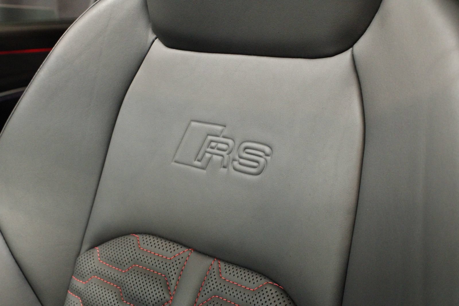 Used 2021 Audi RS 6 AWD/4WD image 38