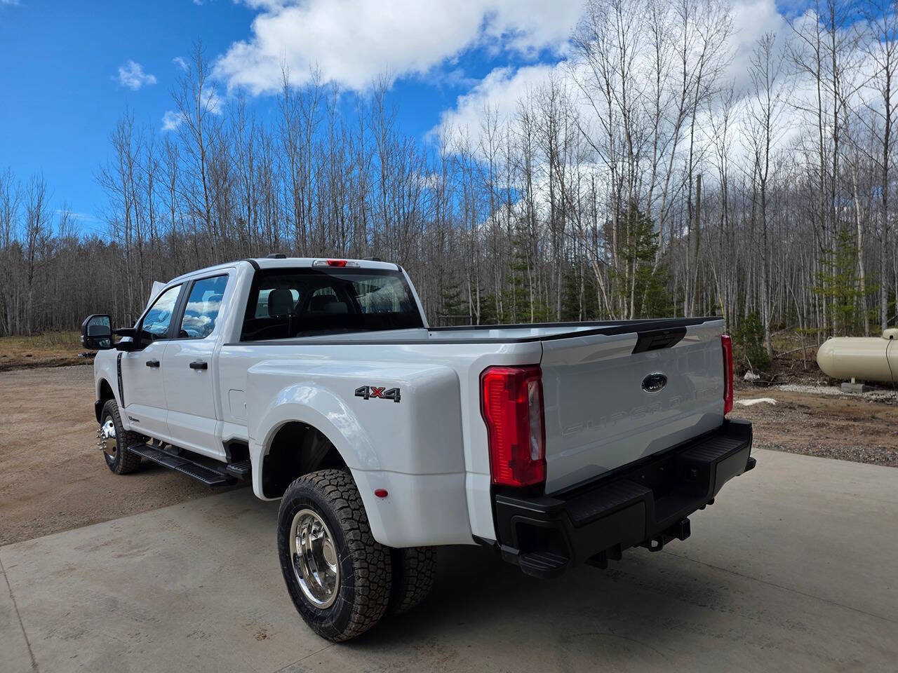 Used 2024 Ford F350 XL AWD/4WD image 5