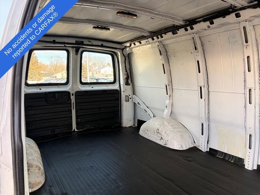Used 2016 Chevrolet Express 2500 Extended image 41