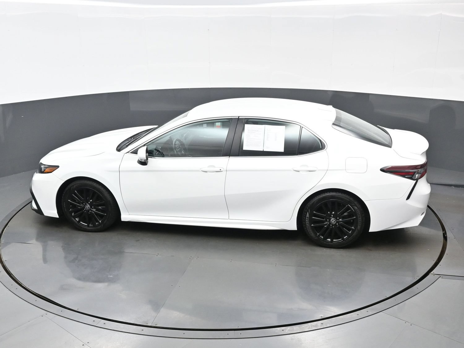 Used 2022 Toyota Camry SE AWD/4WD image 37